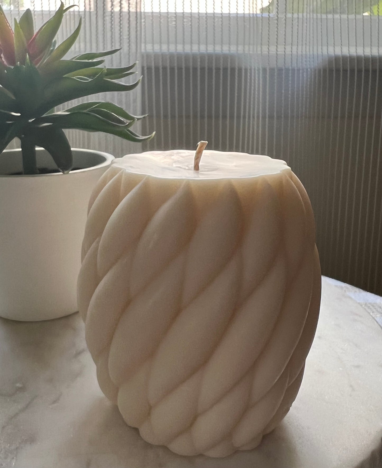 Twist candle